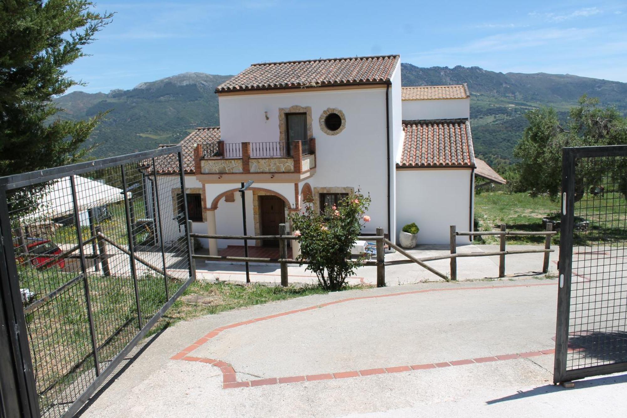 Valle Del Guadiaro Apartment Cortes de la Frontera